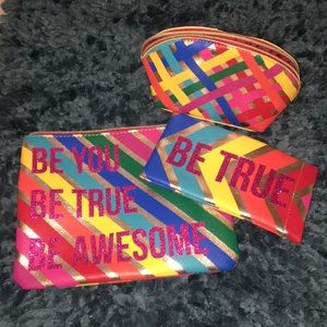 🌈 “Be True” makeup bags + eyeglass bag🌈
